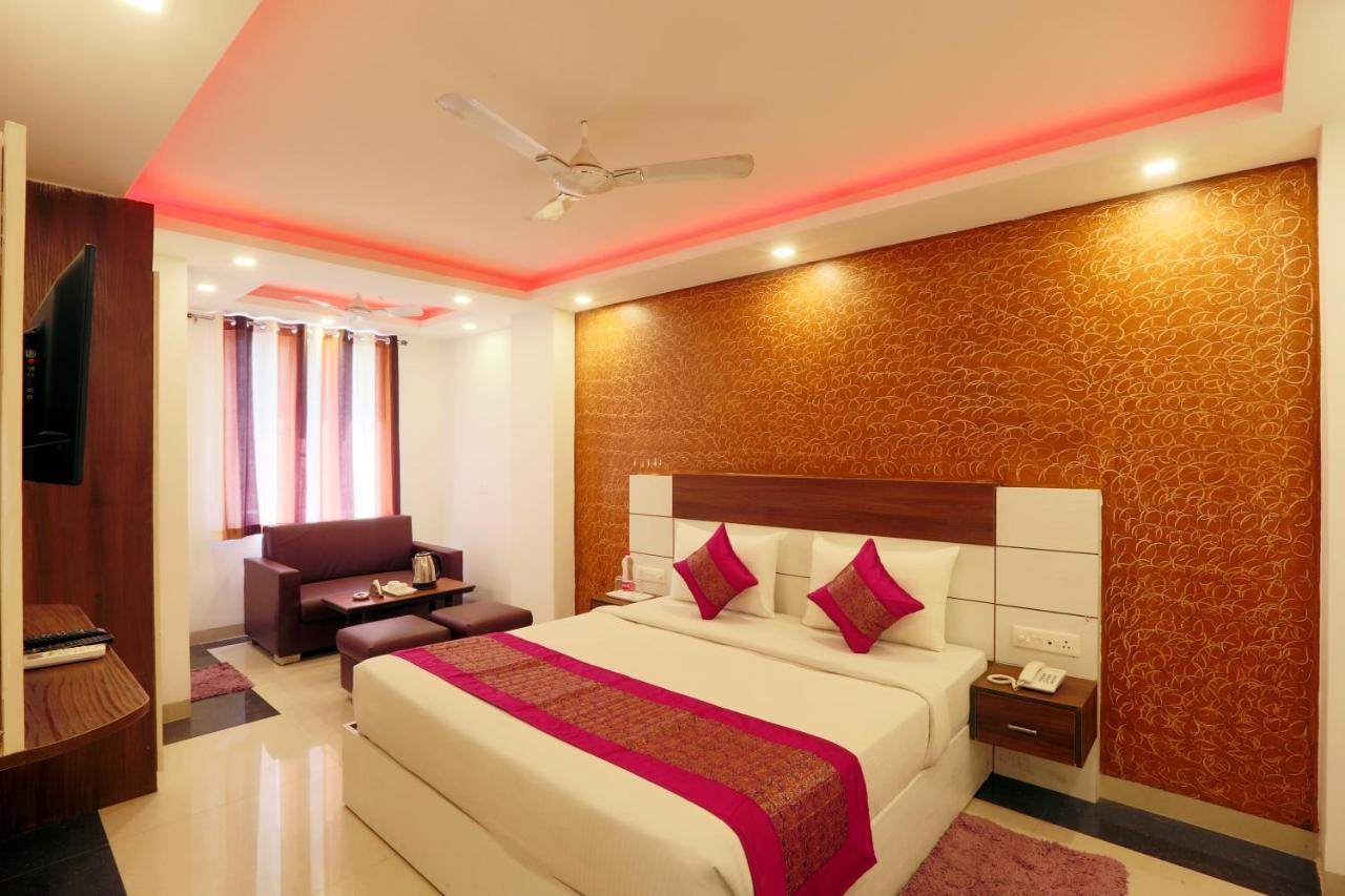 Green Plaza At Airport Hotel Nuova Delhi Esterno foto
