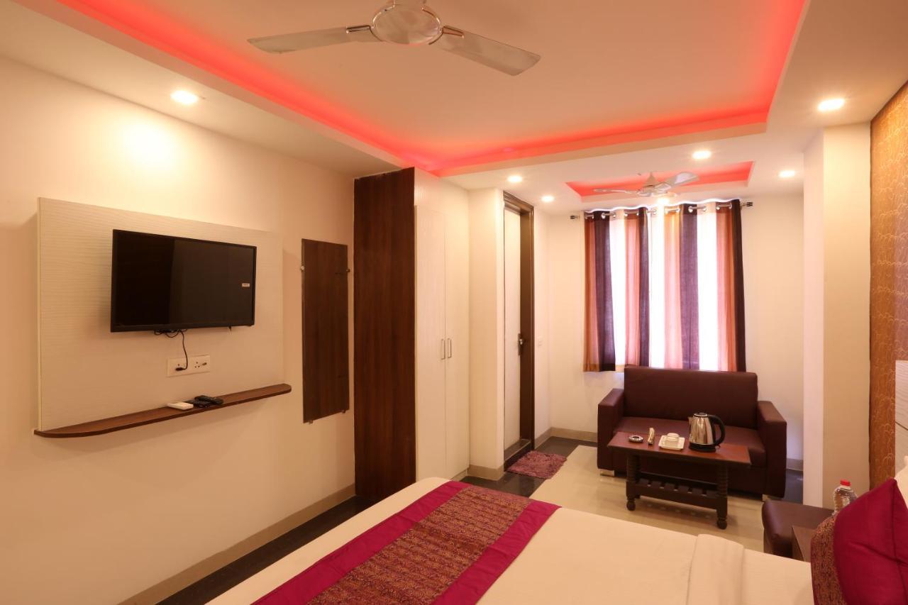 Green Plaza At Airport Hotel Nuova Delhi Esterno foto
