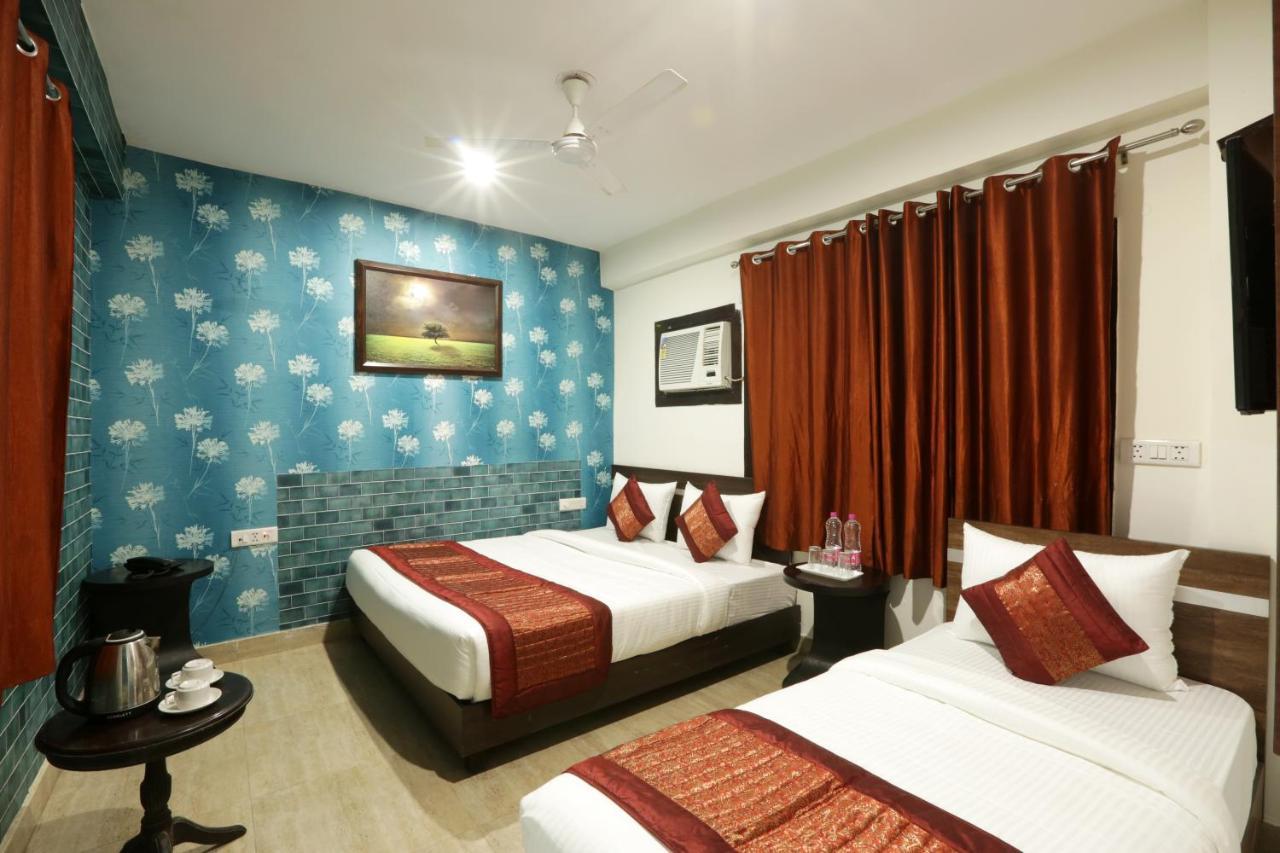 Green Plaza At Airport Hotel Nuova Delhi Esterno foto